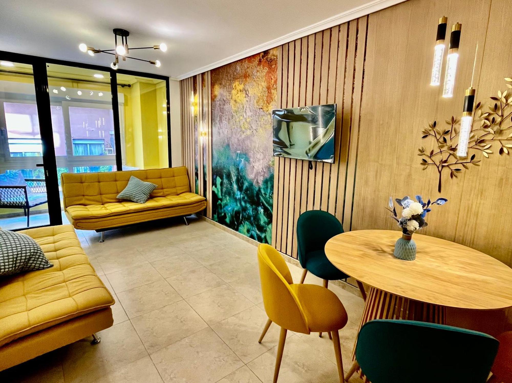 Elegante Apartamento Tres Colores อาลิกันเต ภายนอก รูปภาพ