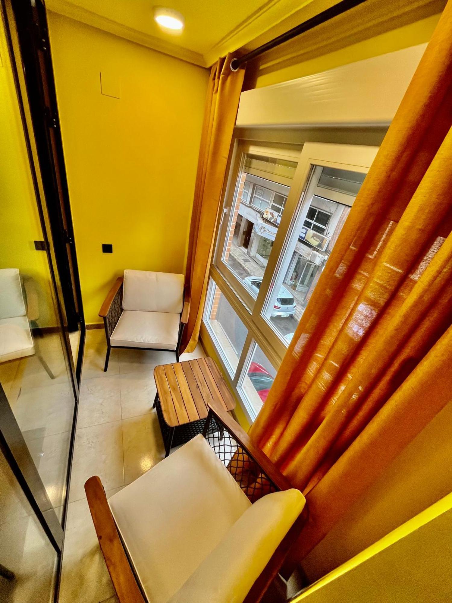 Elegante Apartamento Tres Colores อาลิกันเต ภายนอก รูปภาพ