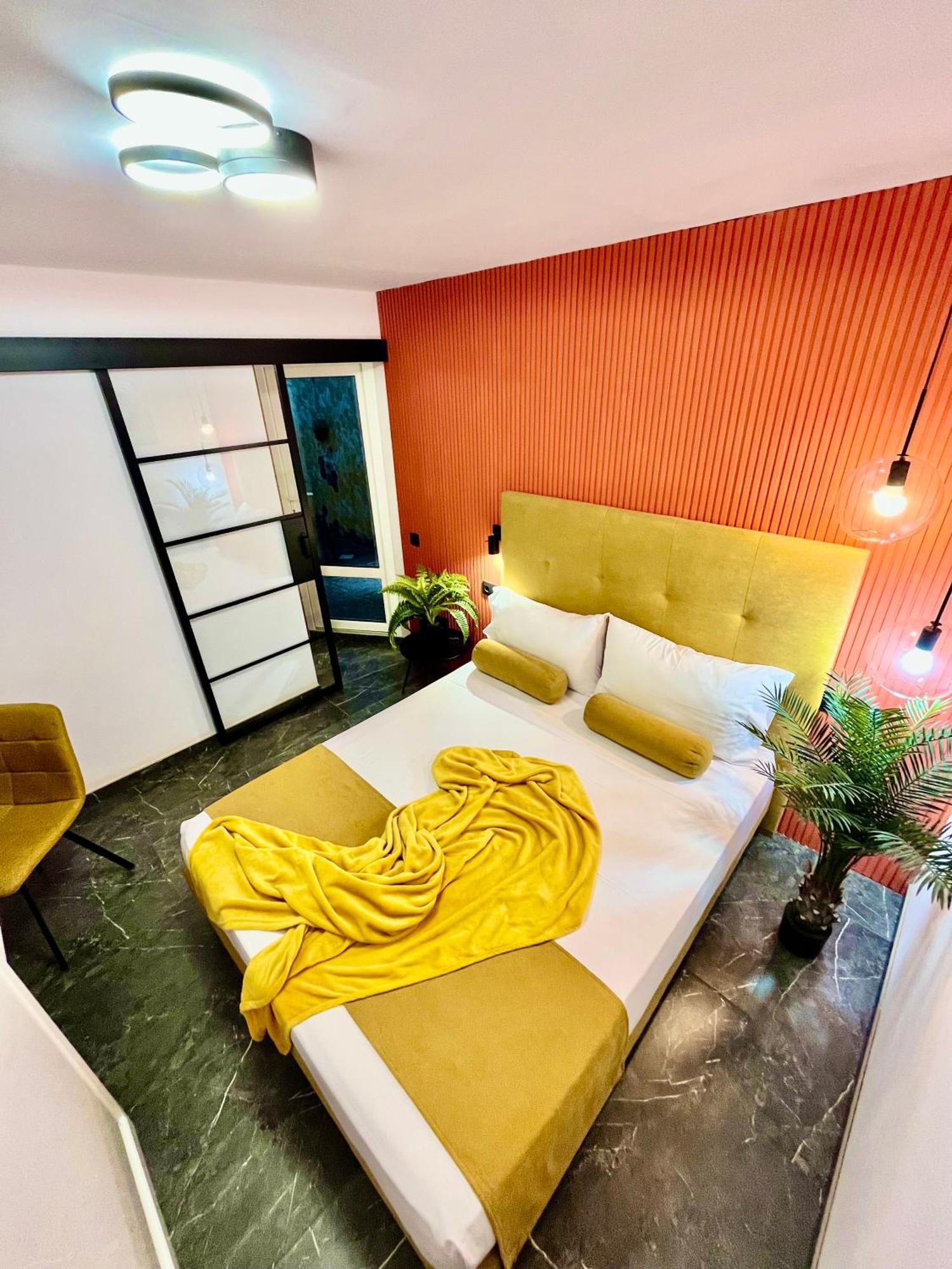 Elegante Apartamento Tres Colores อาลิกันเต ภายนอก รูปภาพ