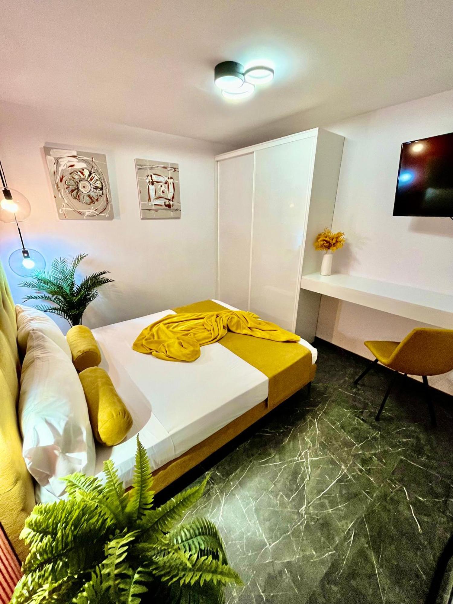 Elegante Apartamento Tres Colores อาลิกันเต ภายนอก รูปภาพ